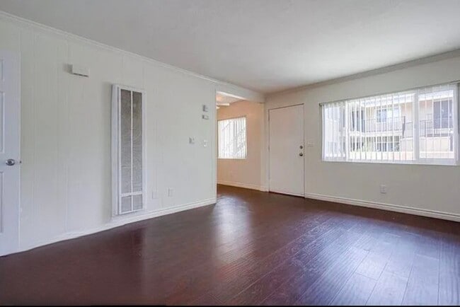 Building Photo - 3819 Wilson Ave Unit 1 Rental