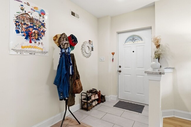 Photo - Beautiful apartment less than 1 mile from Brightleaf Square! Utilities Included!