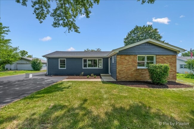 Building Photo - 355 Hilltop Dr