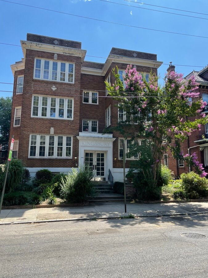 Photo - 315 S 46th St Unit 2