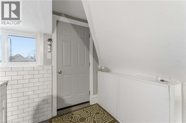 Photo - 36 Stanley Ave Unit 3