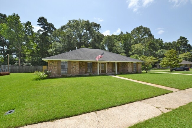 Newly renovated home in Beau Village Subdi... - Newly renovated home in Beau Village Subdi...