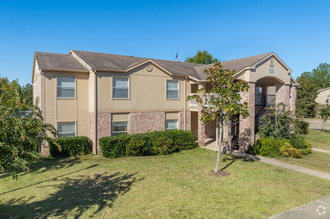 The Links & The Greens at Oxford - The Links & The Greens at Oxford Apartments