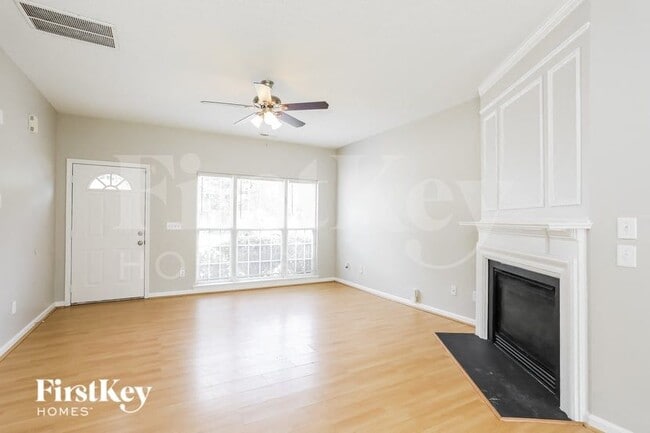 Photo - 5521 Scenic Brook Ln