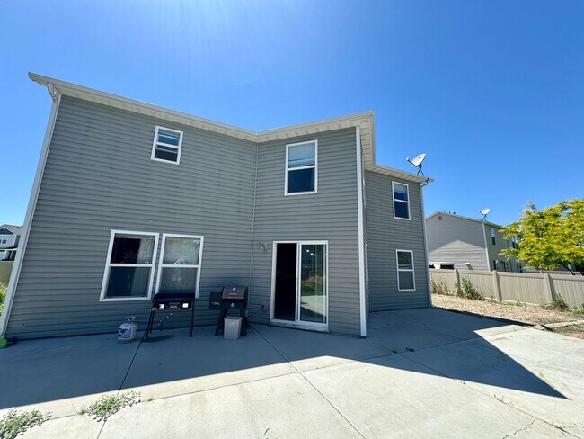 Photo - Coming Soon: Spacious 5-Bedroom Home with 3-Car Garage in Nampa