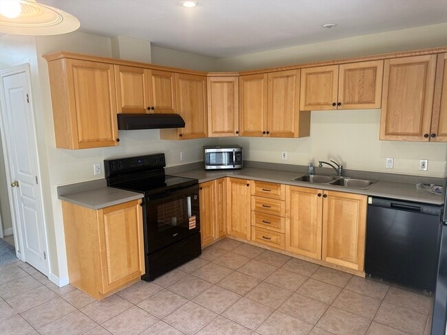 Photo - 8 Intervale Ct