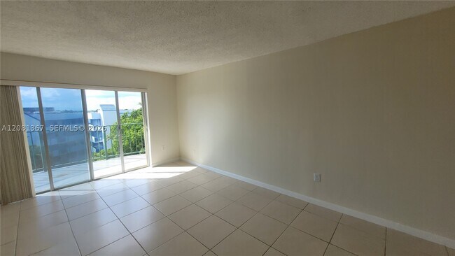 Photo - 9360 Fontainebleau Blvd Unit 612