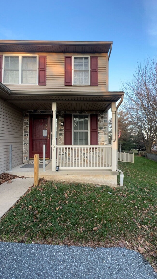 Photo - 104 Kentshire Dr