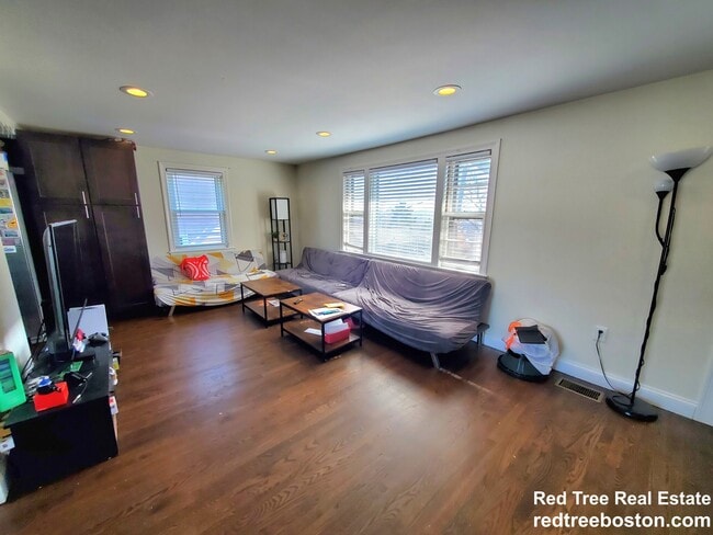 Photo - 77 Rock Glen Rd