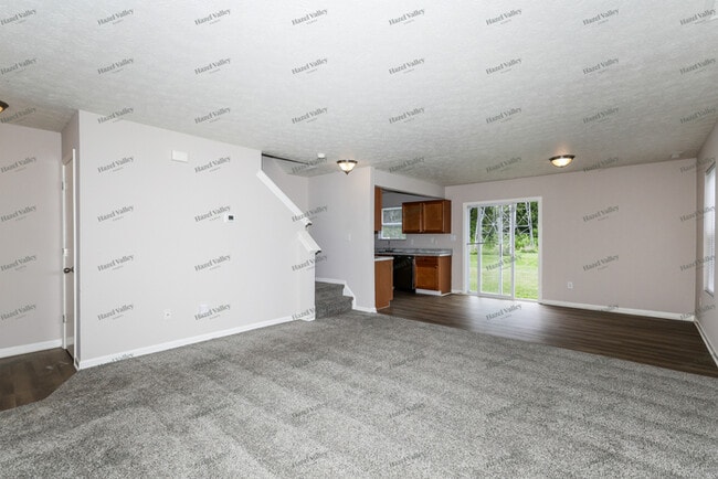 Photo - 3214 Danube Way
