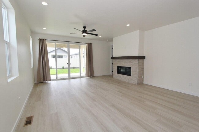 Photo - Immaculate Single-Level Home in Hope Springs