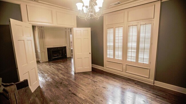 Photo - 2011 16th St