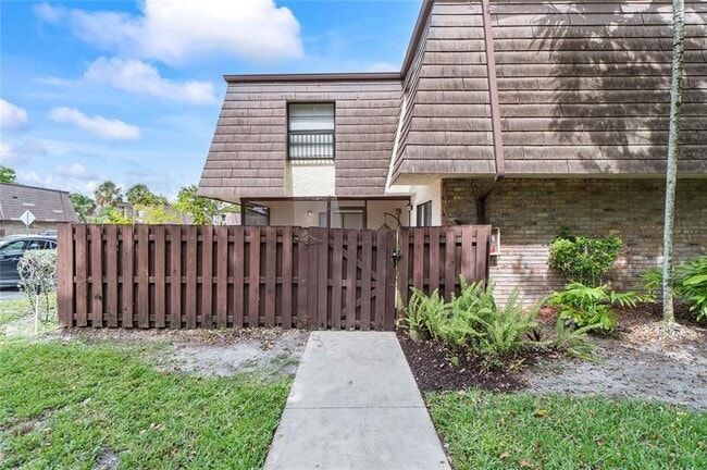 Building Photo - 2515 NW 99th Ave Rental