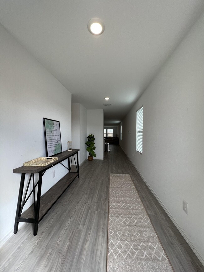 Photo - 8523 Grosbeak Cv