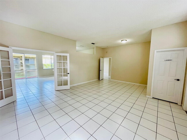 Photo - 2645 SE 5th Ct