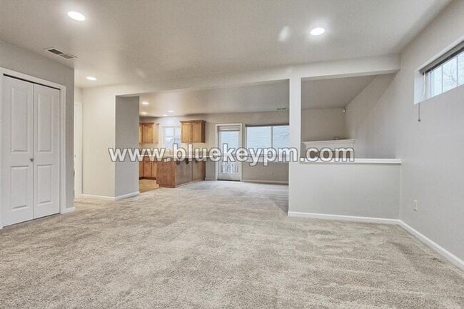 Photo - Unique 4 Bed, 2.5 Bath Home Near Burnt Bridge Creek Path