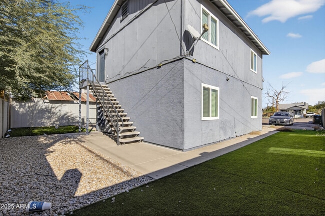 Photo - 1110 N 10th St Unit 2