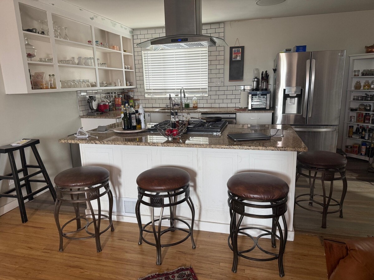 Photo - 1804 Cornell Dr SE