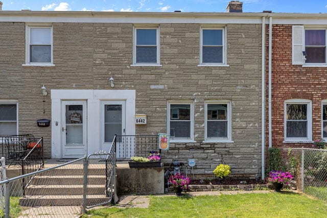 Building Photo - 6442 S Lockwood Ave Rental