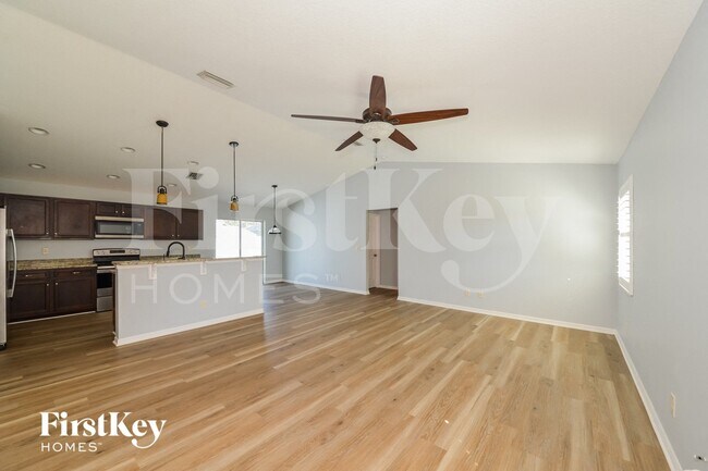 Photo - 92 Stanford Rd