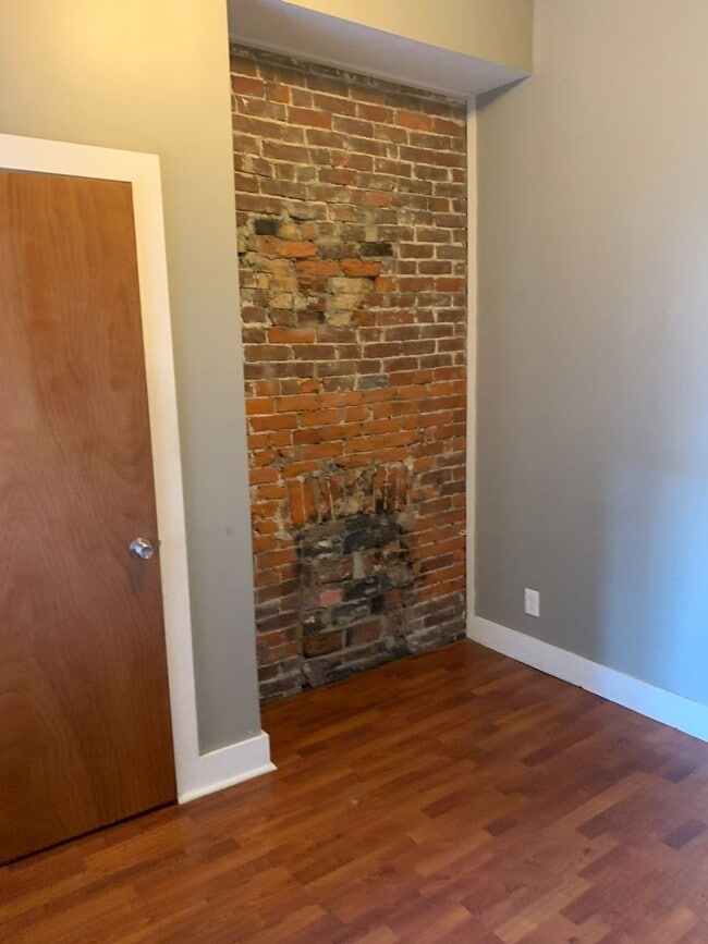 Photo - 4600 Plummer St Unit 1