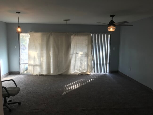 Garage conversion - 3873 Rugged Cir Casa