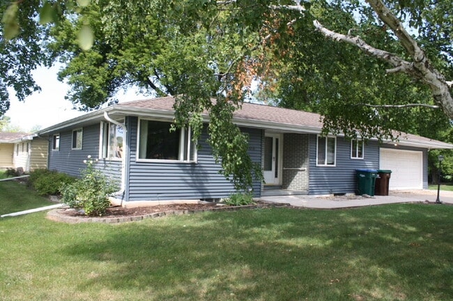3 Bedroom Ranch in Appleton