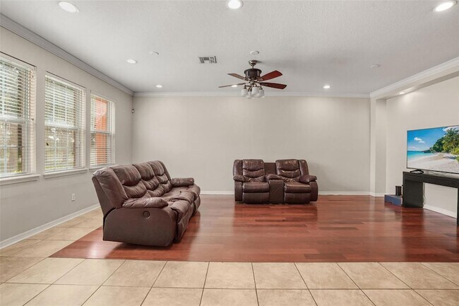 Photo - 561 Telfair Square Ct