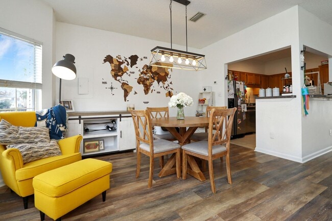Photo - 1356 Lake Dr