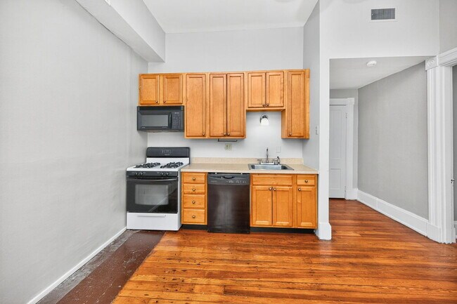 Photo - 215 E University Ave Unit A3