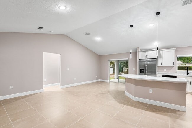 Photo - BRAND NEW HOME FOR RENT!