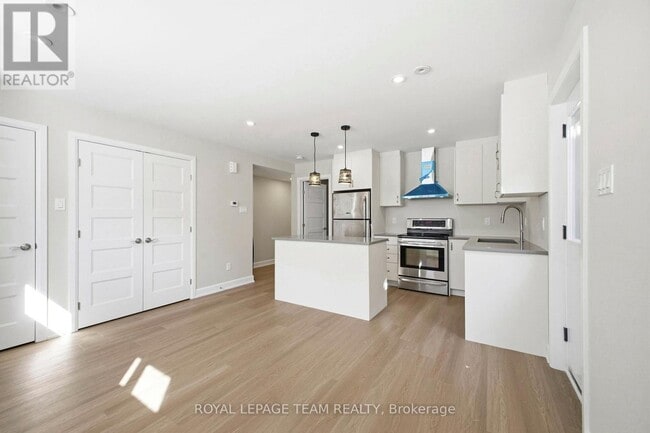 Photo - 7 Gwynne Ave