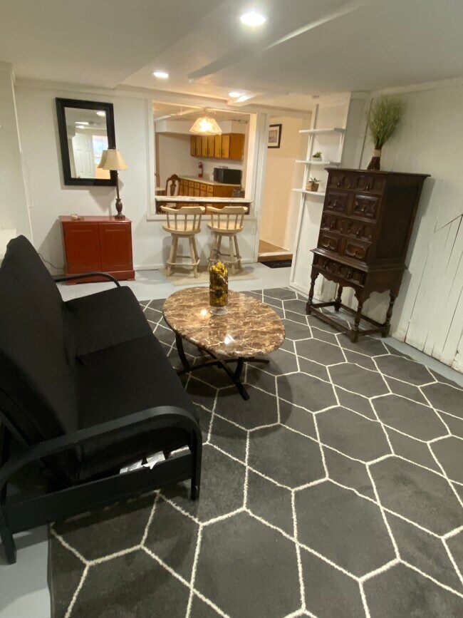 Photo - 3129 Eastern Ave Unidad Basement