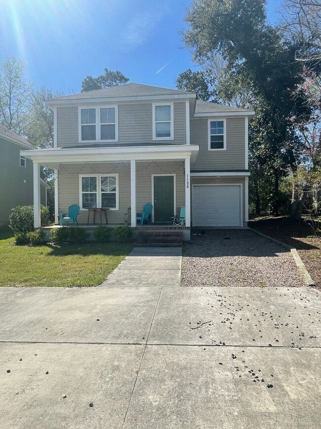 3 Bed 2 Bath Single Family Home - 3 Bed 2 Bath Single Family Home
