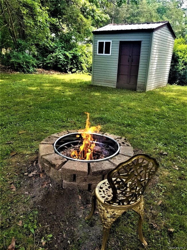 Photo - 406 Sepasco Center St