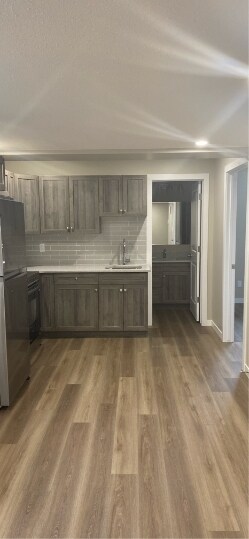 Photo - 5618 Norseman Cres