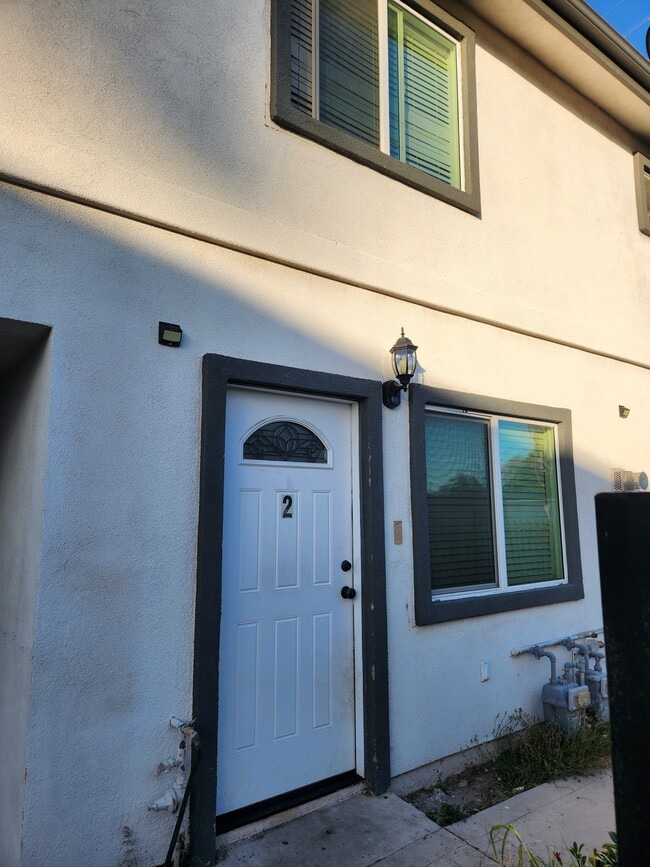 Photo - 25207 Frampton Ave