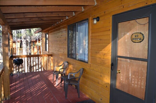 Photo - 237 E White Mountain Blvd