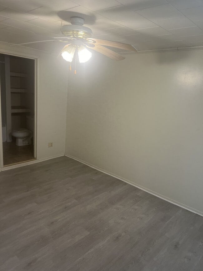 Photo - 10065 Main St Unidad 2