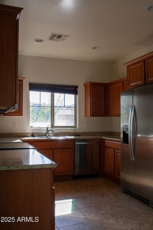 Building Photo - 2138 Scully Dr