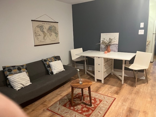 Photo - 1909 17th St NW