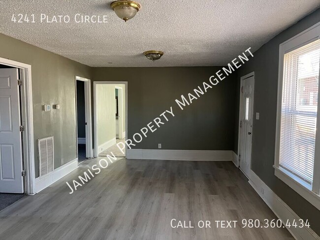 Photo - 4241 Plato Cir