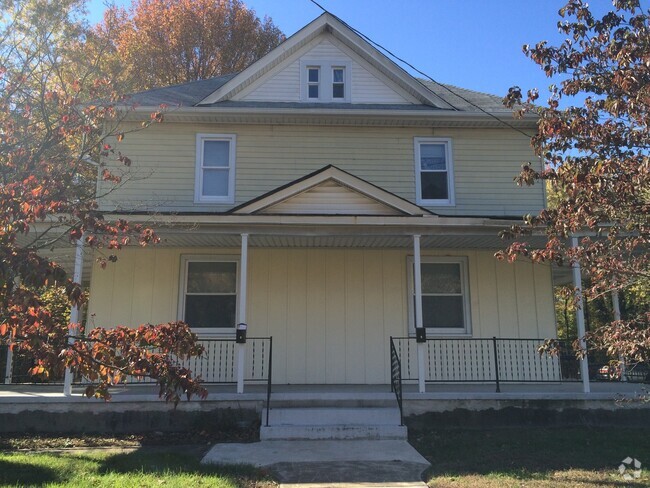 Building Photo - 39-41 S Delsea Dr Unit 39 S Delsea Rental