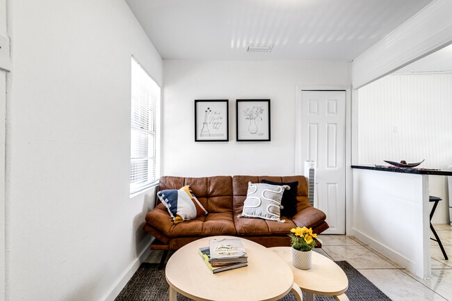 Photo - 3147 SW 17th St