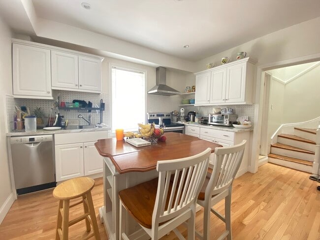 Photo - 1 Minton St Unit 2