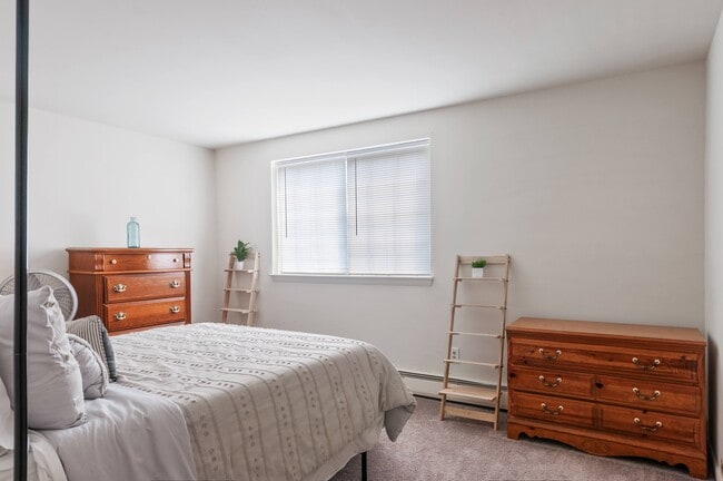 Coventry Place Apartments