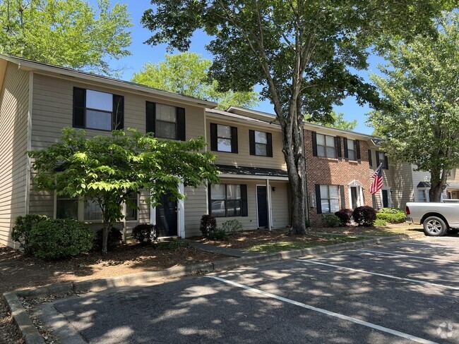 Building Photo - Deerfield I Condominium, Unit 2