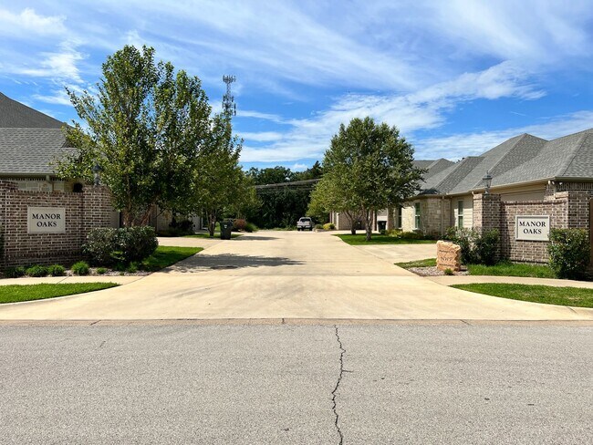 Photo - 2976 Elkton Trail