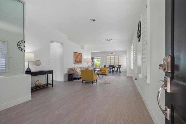 Building Photo - 824 Cambridge Cross Pl