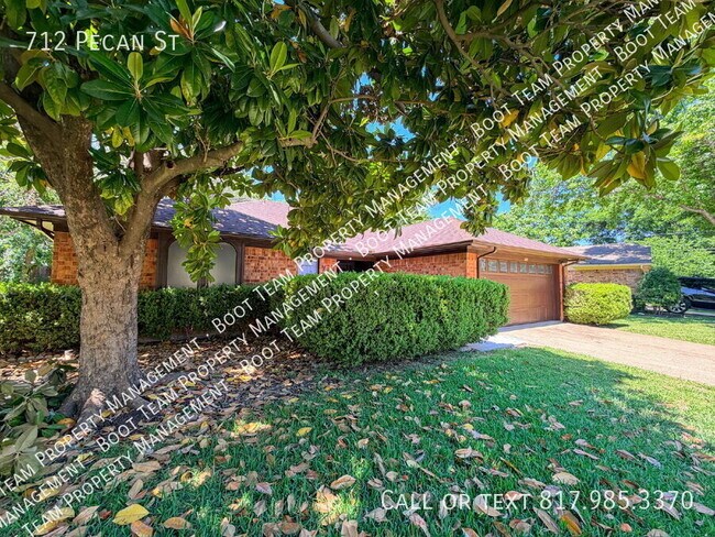 Photo - 712 Pecan St